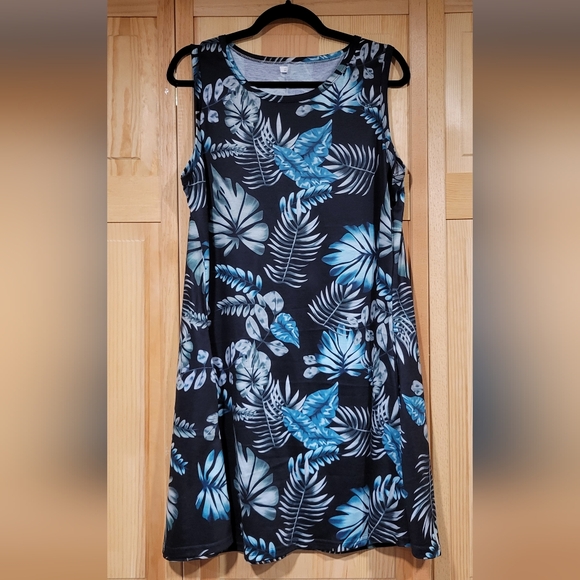Dresses & Skirts - Black and Green Tropical Dress Size XL